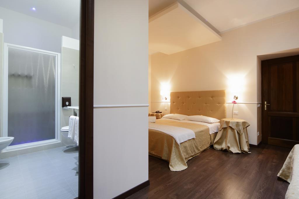 Caesar Place Bed & Breakfast 4*
